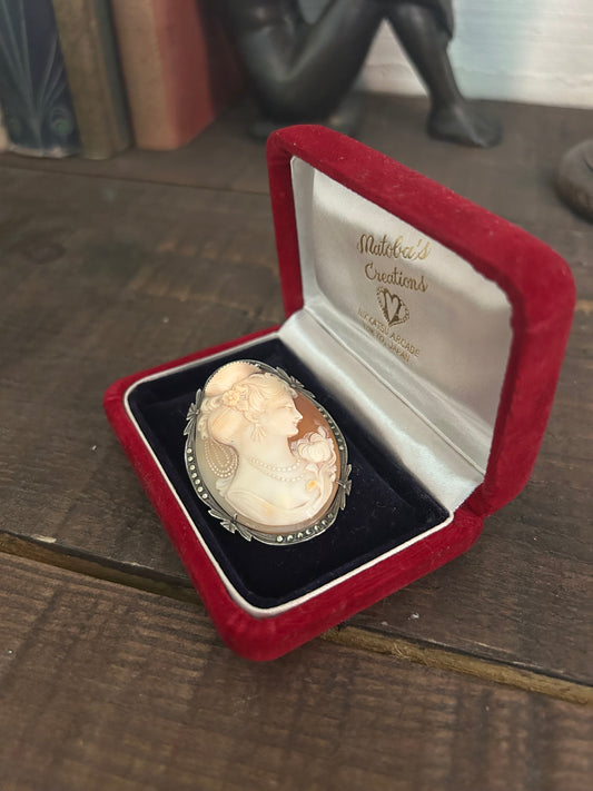 Vintage 800 Silver Shell Cameo Brooch/Pendant with Marcasite Decoration